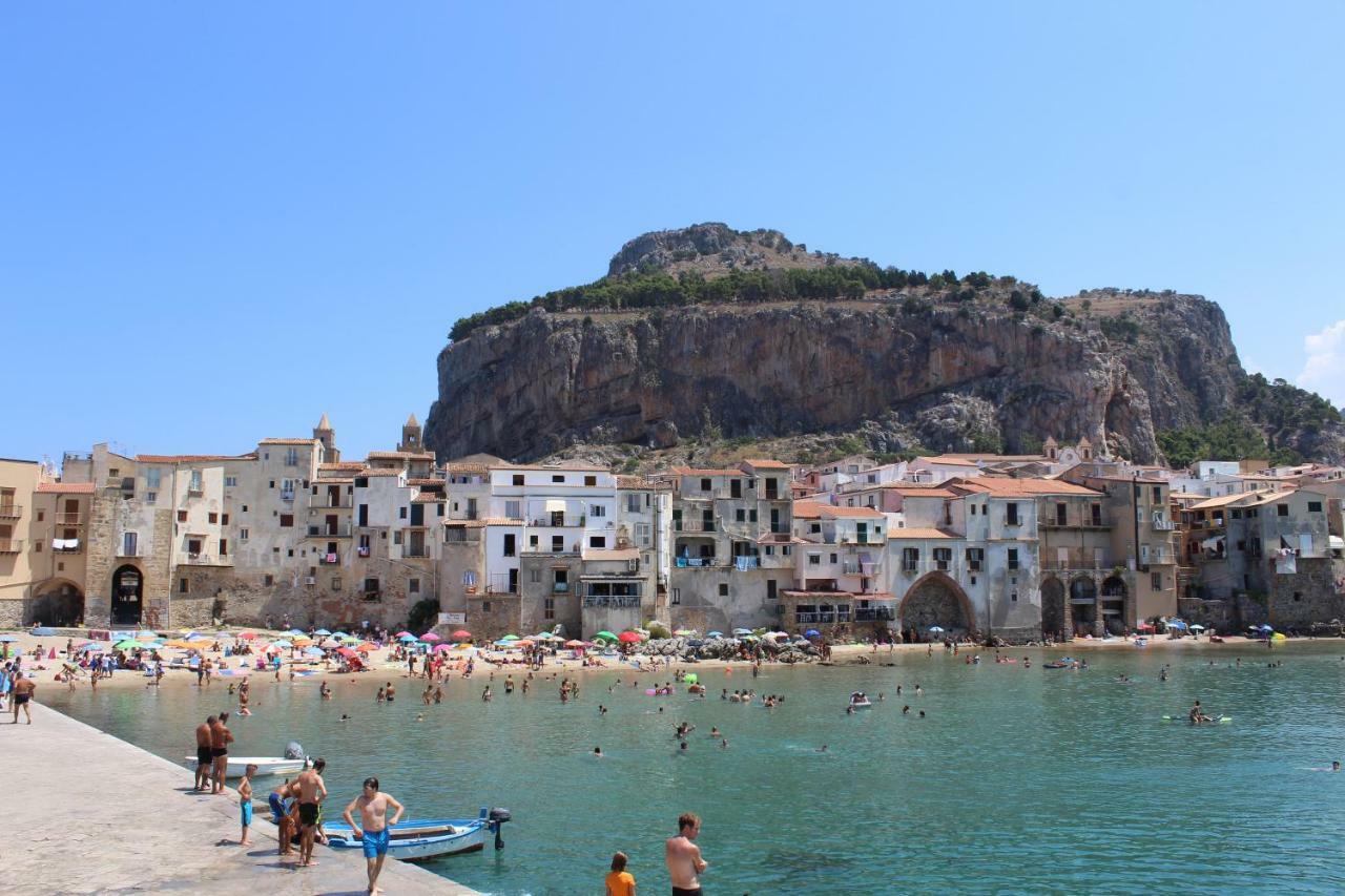 Dal Duomo Al Mare 切法卢 外观 照片